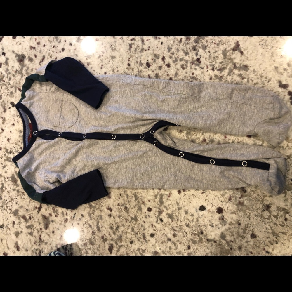 7 SEVEN Brand Infant Footed Pajamas 6-9mons